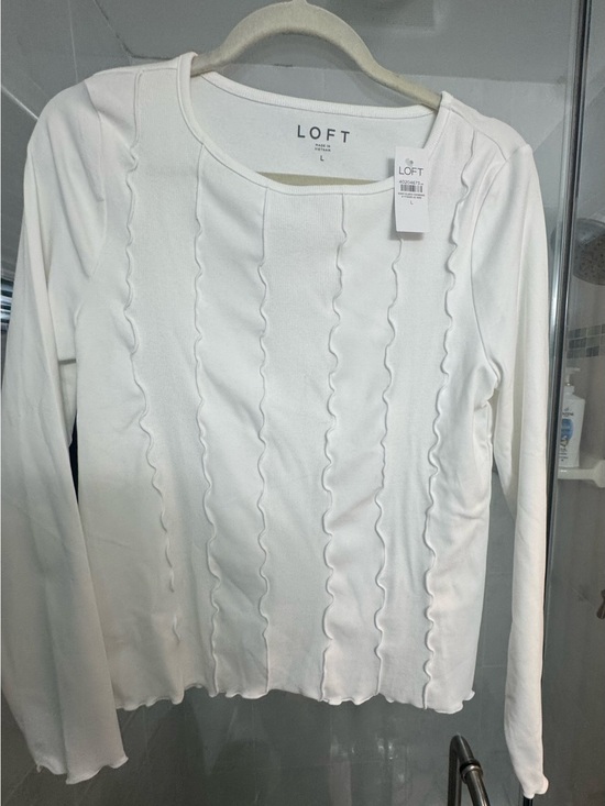 LOFT Tops - LOFT White Long-Sleeve Ruffle-Detail Knit Top